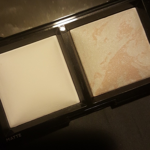 bareMinerals Invisible Light Matte/Shimmer - Picture 1 of 1